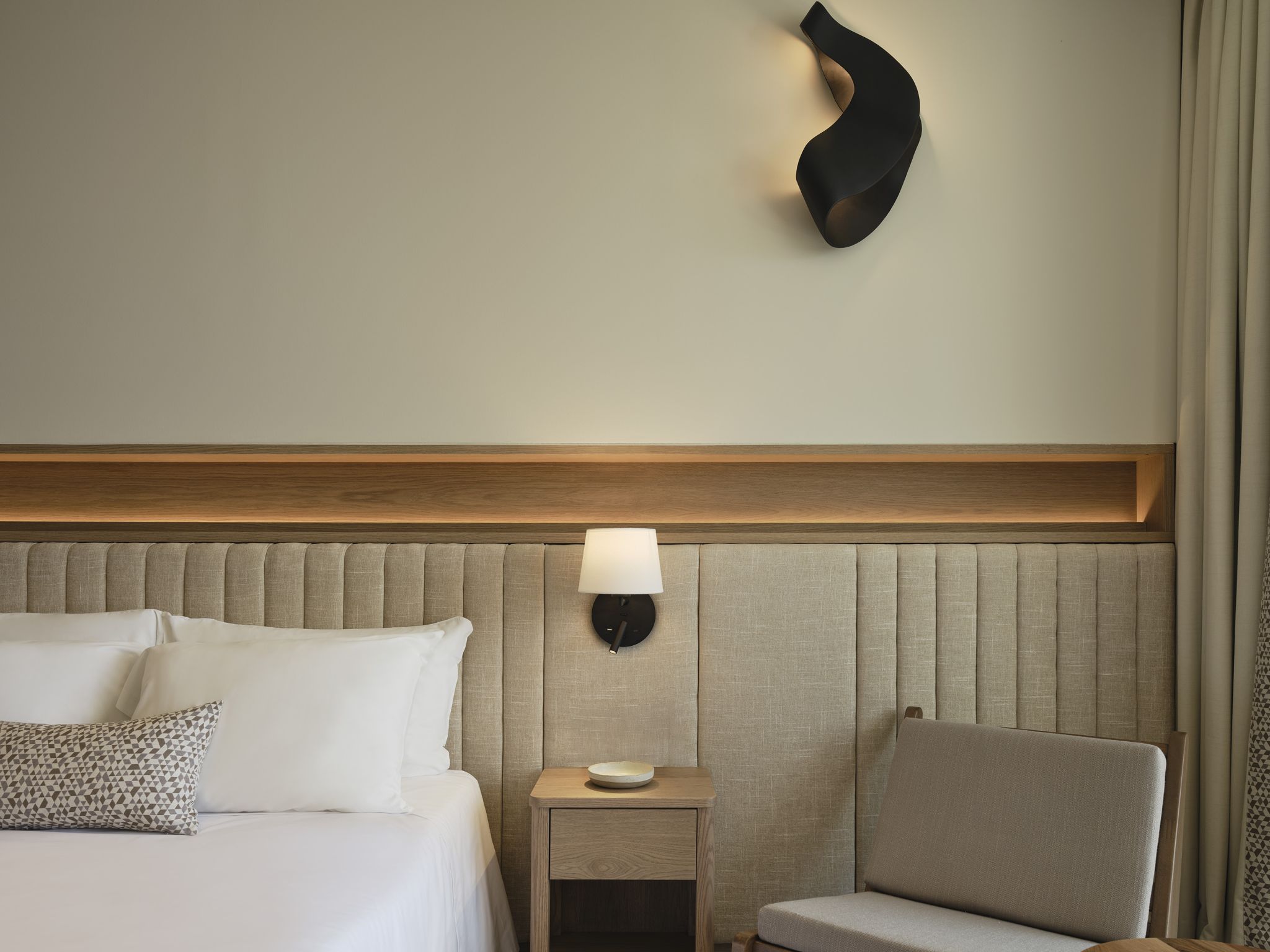 MIT BLICK AUF DIE BUCHT