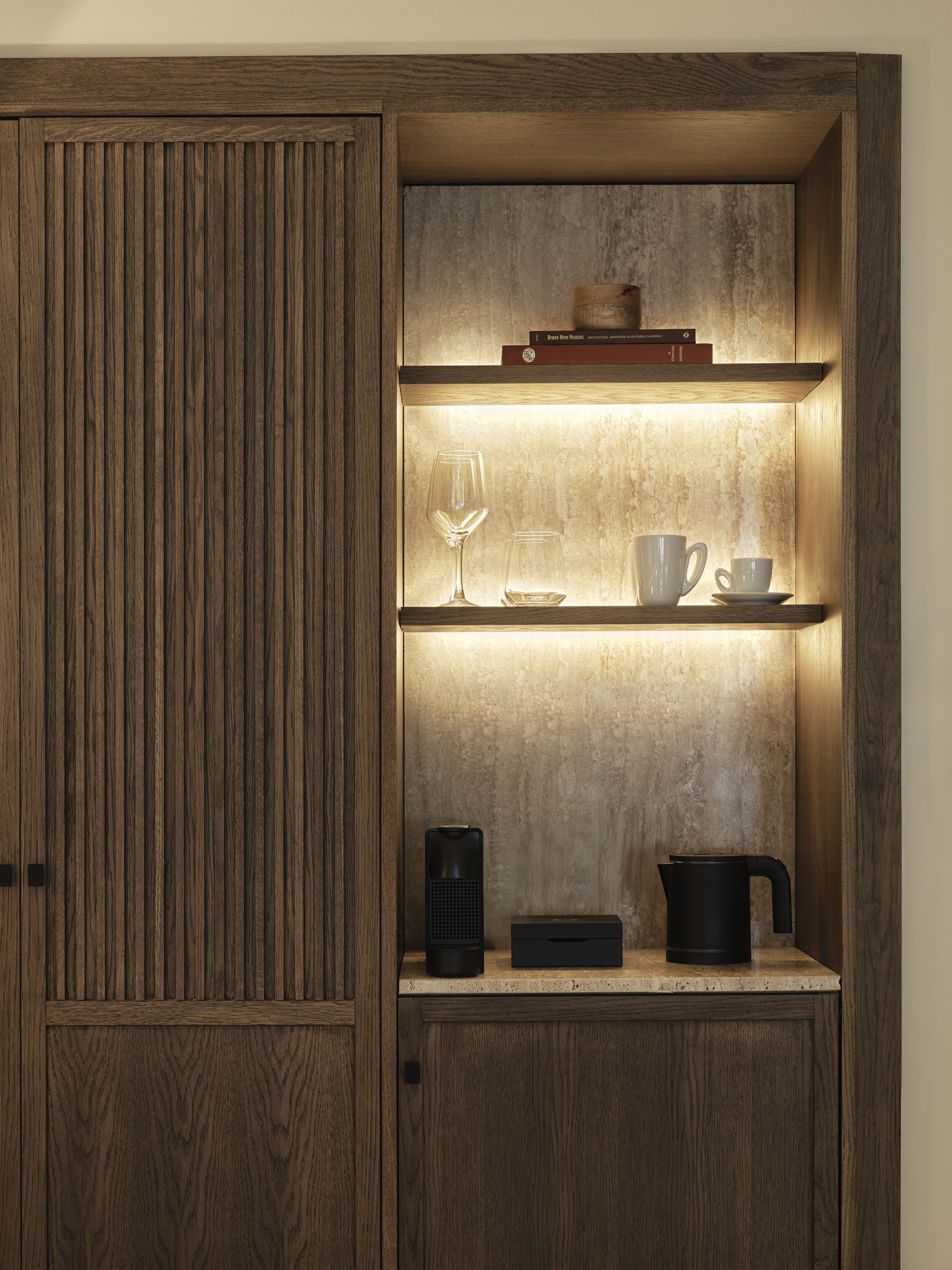 FAMILY ROOM GARDEN VIEW