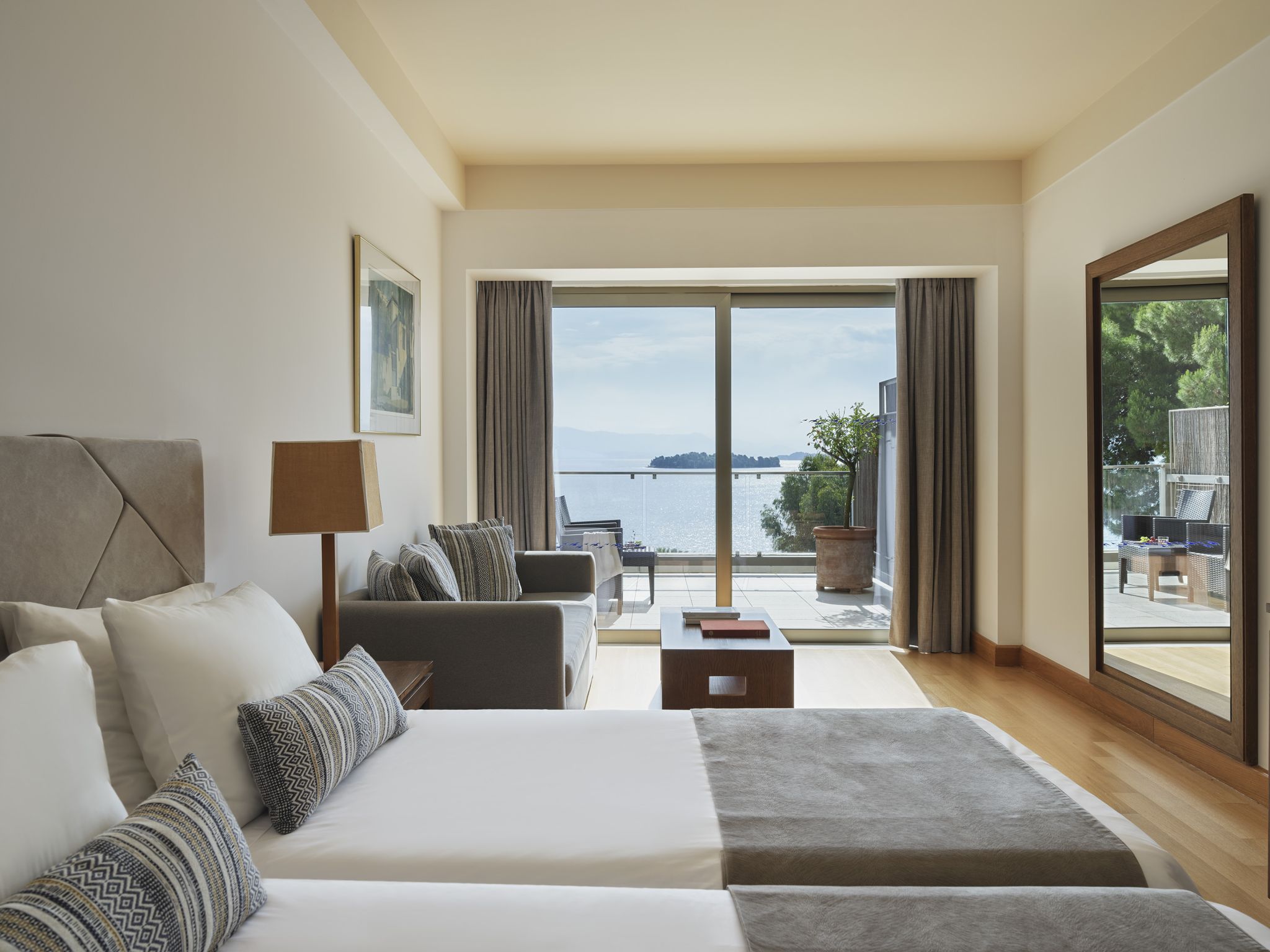 SUITE DELUXE À UNE CHAMBRE